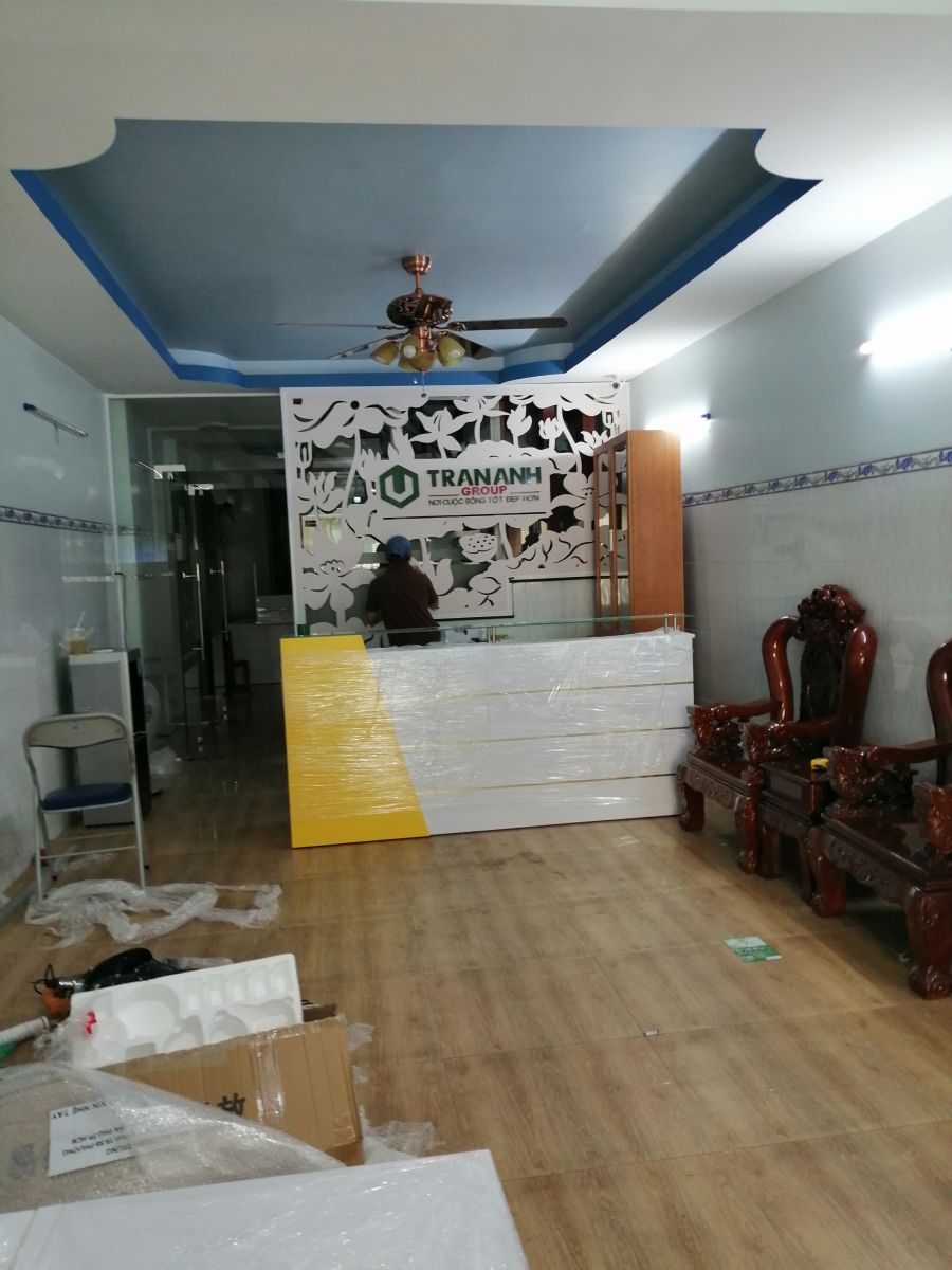 vách cnc văn phòng