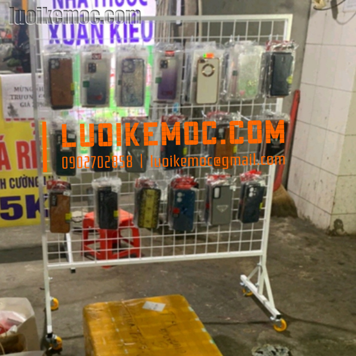 khung lưới có chân bánh xe 1.2m