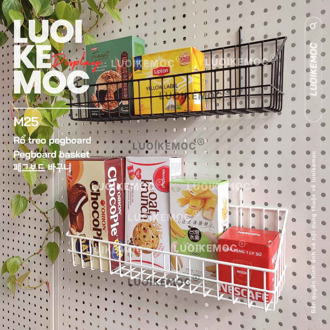 giá kệ treo lưới trưng bày sản phẩm với rổ treo PEGBOARD M25