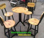 Bàn ghế khung sắt mặt gỗ CF08